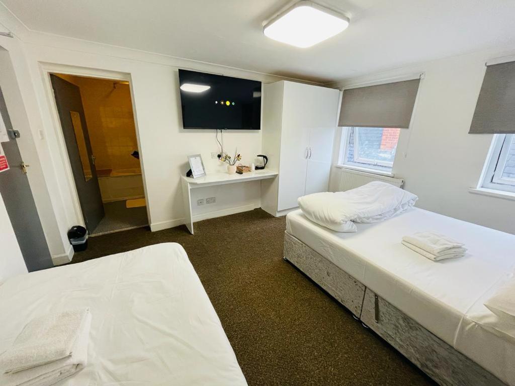 Star Hotel, South Leicester Bagian luar foto