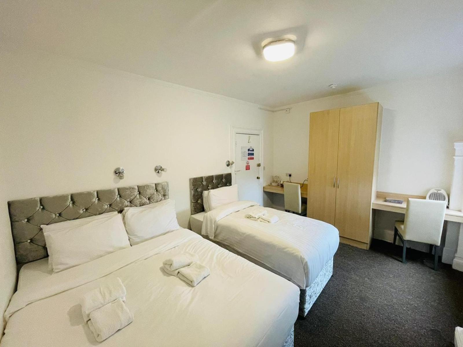 Star Hotel, South Leicester Bagian luar foto