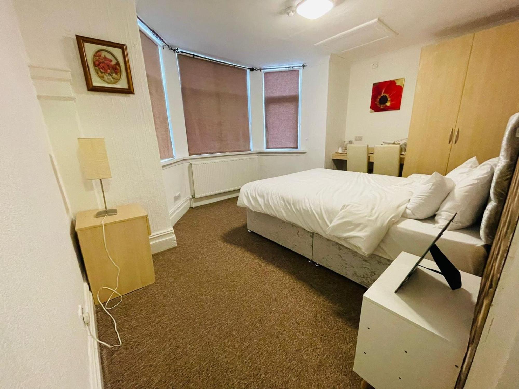 Star Hotel, South Leicester Bagian luar foto