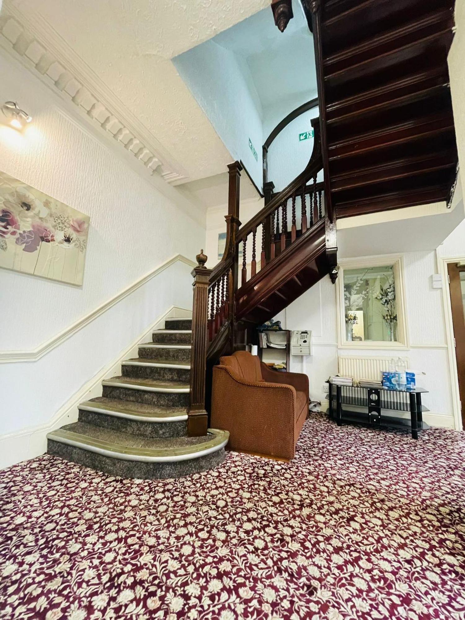 Star Hotel, South Leicester Bagian luar foto