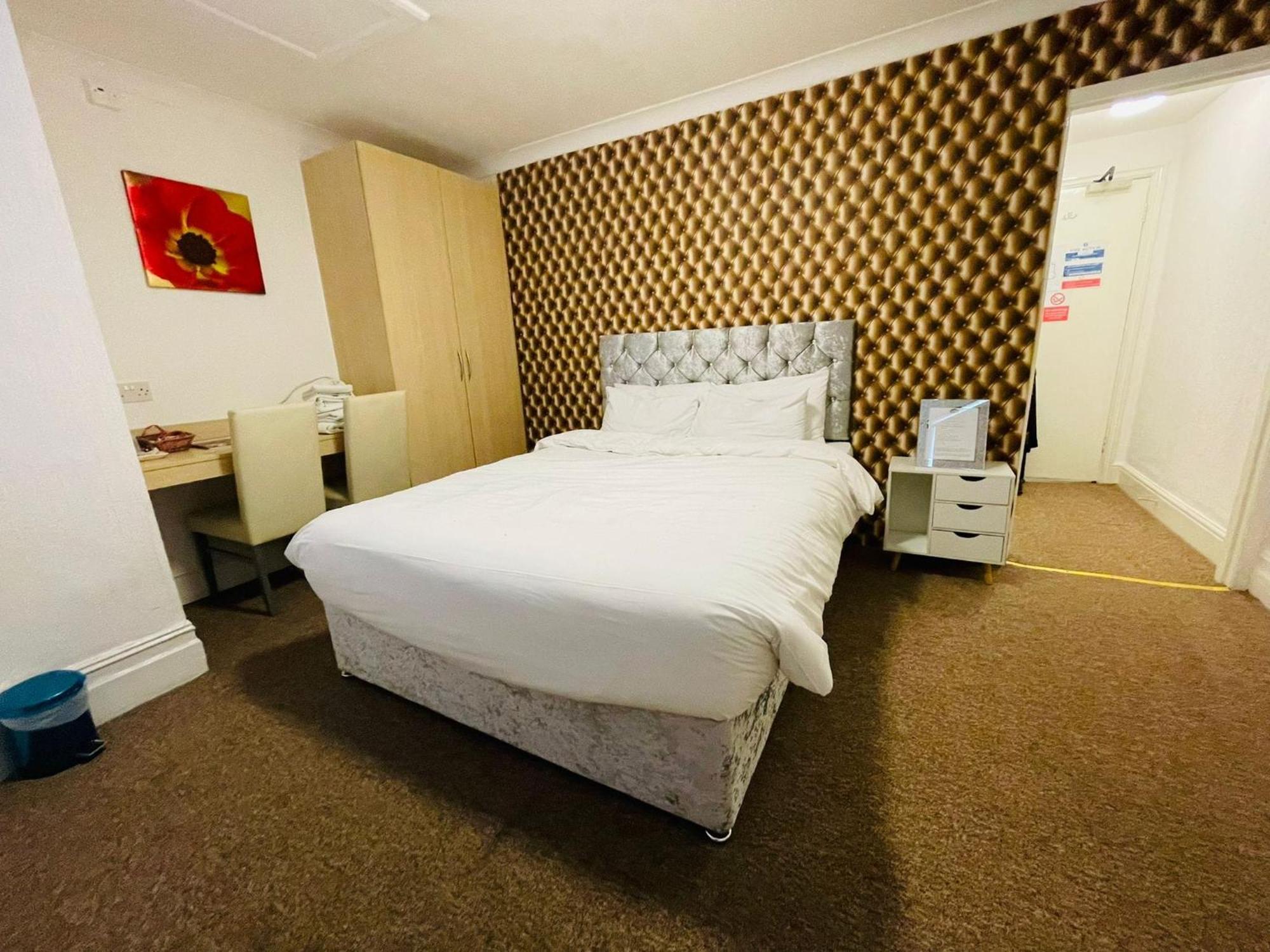 Star Hotel, South Leicester Bagian luar foto